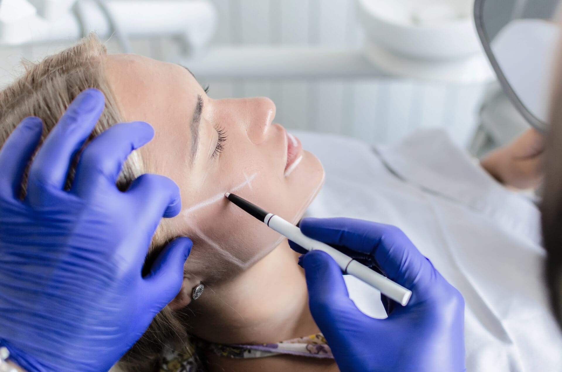 Doctor,Preparing,Female,Patient Doctor,Preparing,Female,Patient